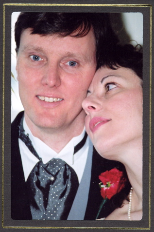 28LynLookatJeff